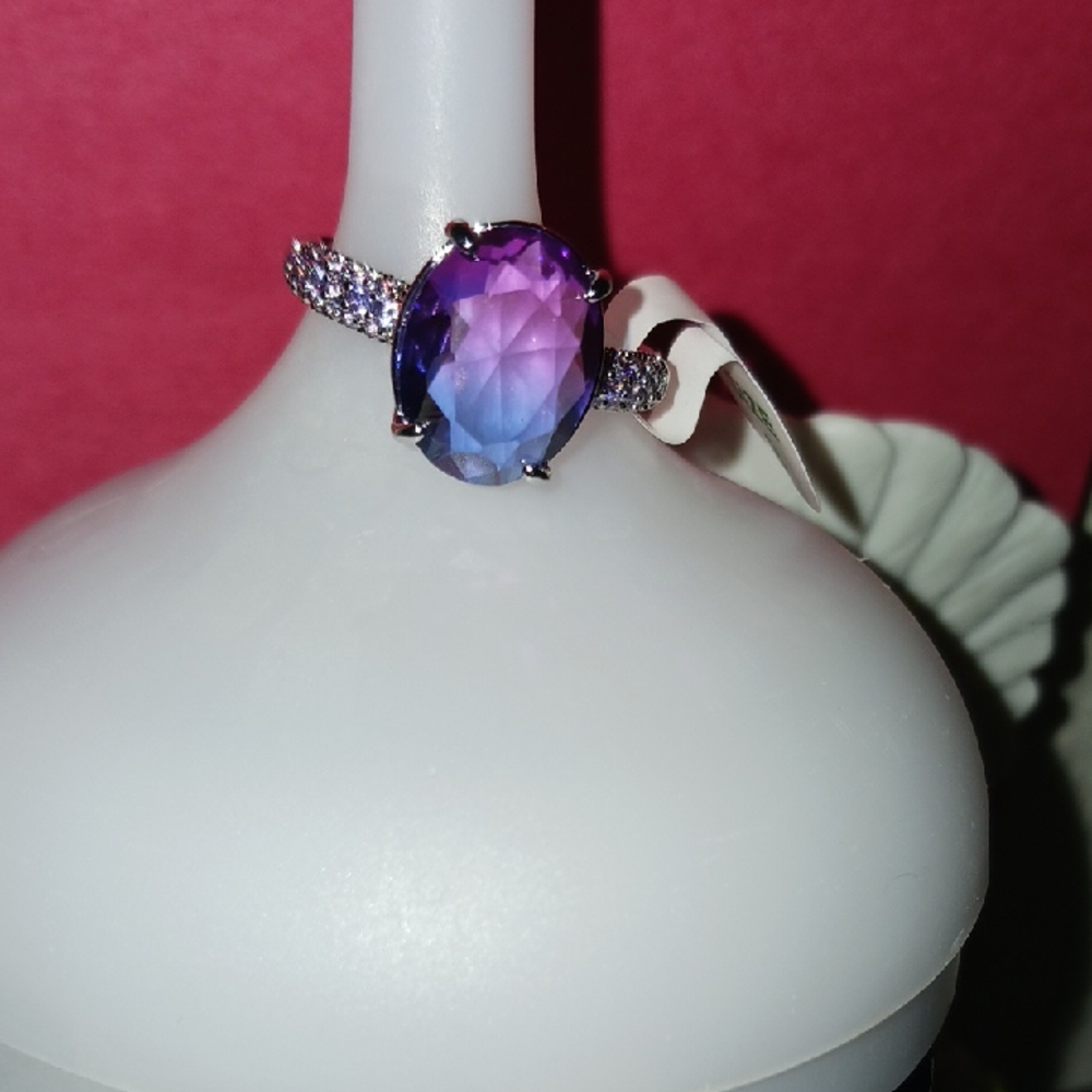 Vibrant Purple Oval Gemstone Ring